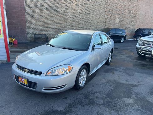 Used 2009 Chevrolet Impala LT image 1