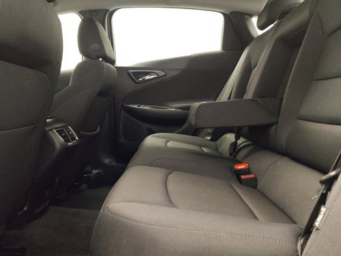 Used 2025 Chevrolet Malibu LT FWD image 18