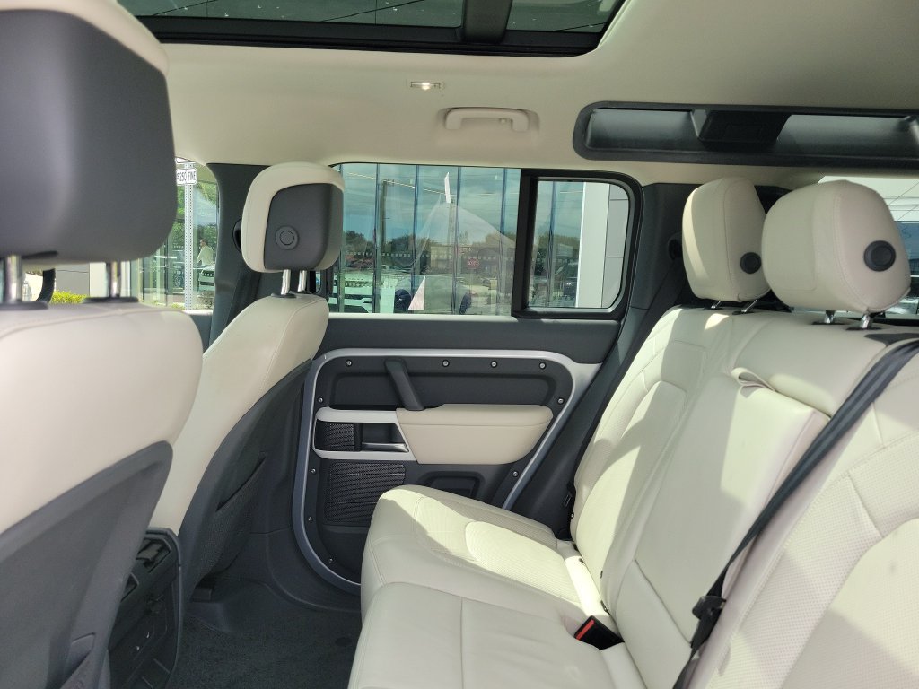 Certified 2024 Land Rover Defender 110 S AWD/4WD image 15