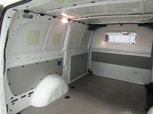 Used 2022 Mercedes-Benz Metris image 18