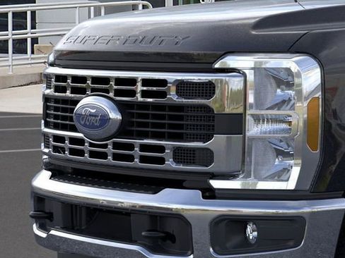 New 2026 Ford F250 XLT w/ FX4 Off-Road Package AWD/4WD image 17