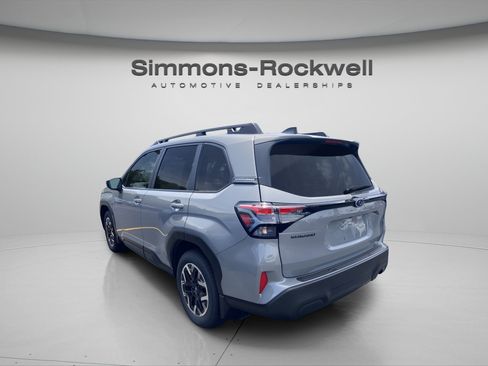 New 2025 Subaru Forester Premium AWD/4WD image 2