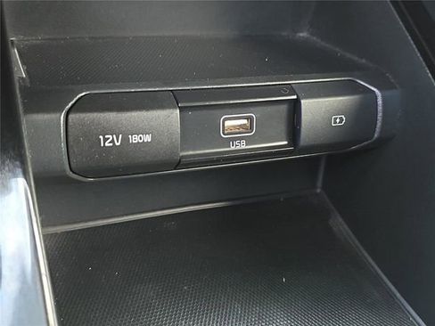 Used 2021 Kia Telluride S AWD/4WD image 17