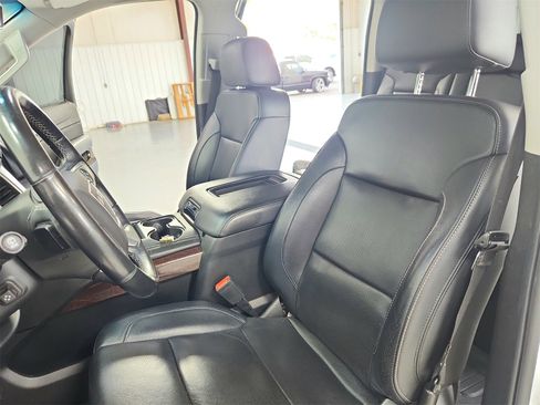 Used 2019 GMC Yukon XL SLT w/ Open Road Package image 19