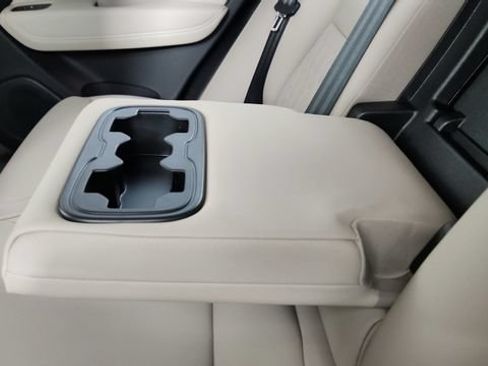 Certified 2026 Volvo XC60 B5 Plus w/ Protection Package Premier AWD/4WD image 30