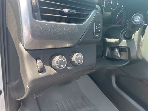 Used 2018 Chevrolet Tahoe LT AWD/4WD image 15
