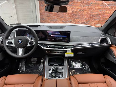 New 2026 BMW X7 xDrive40i w/ M Sport Package image 12