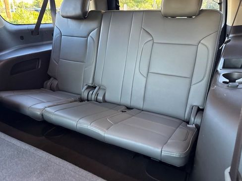 Used 2020 GMC Yukon XL Denali w/ Denali Premium Package AWD/4WD image 17