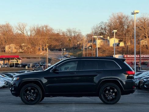 Used 2015 Jeep Grand Cherokee Altitude image 6