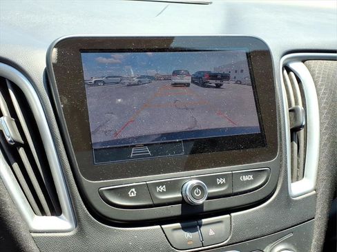 Used 2024 Chevrolet Malibu LT FWD image 5