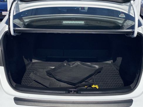 Certified 2025 Toyota Corolla SE image 18