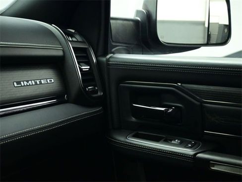 Used 2022 RAM 3500 Limited w/ Max Tow Package image 31