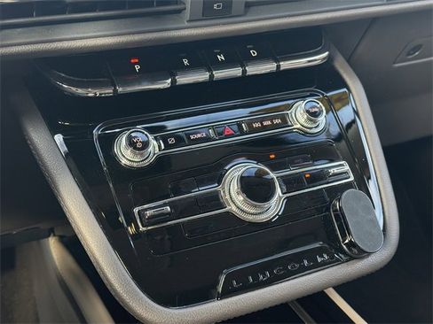 Used 2022 Lincoln Corsair Standard image 28