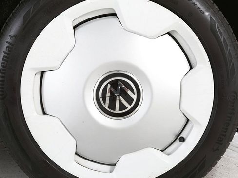 Used 2025 Volkswagen ID. Buzz 1st Edition AWD/4WD image 13