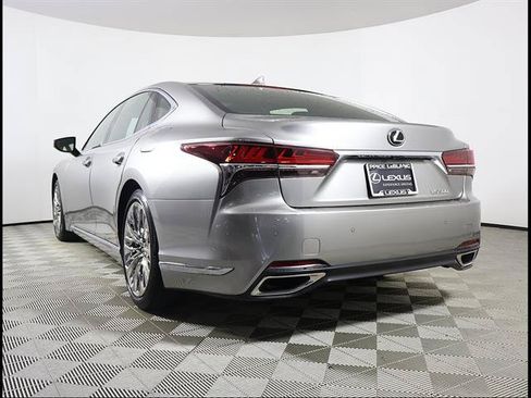 Used 2020 Lexus LS 500 w/ Interior Upgrade Package RWD image 4