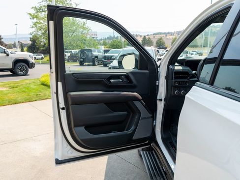 New 2026 GMC Yukon AT4 Ultimate AWD/4WD image 20