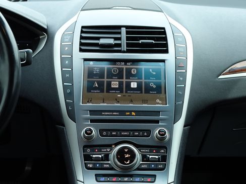 Used 2019 Lincoln MKZ Reserve image 9