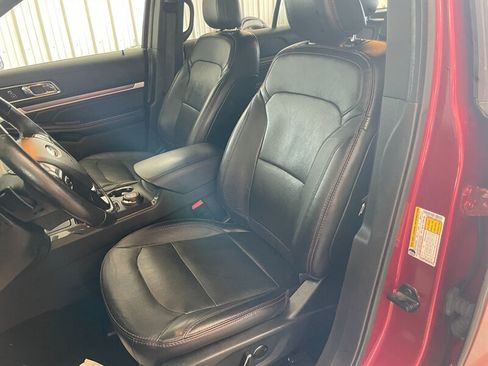 Used 2018 Ford Explorer Sport w/ Ford Safe & Smart Package AWD/4WD image 15