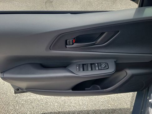 Used 2024 Toyota Prius LE FWD image 13