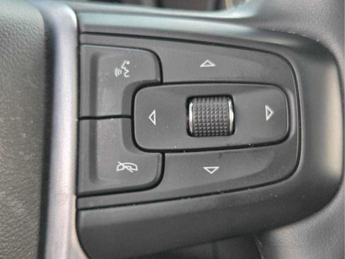 Used 2023 GMC Yukon XL SLT w/ SLT Premium Package AWD/4WD image 34
