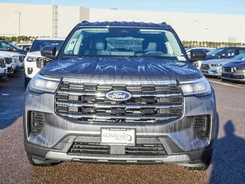 New 2026 Ford Explorer Active image 2