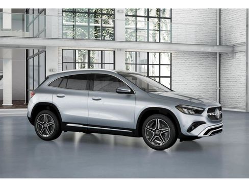 Used 2026 Mercedes-Benz GLA 250 image 12