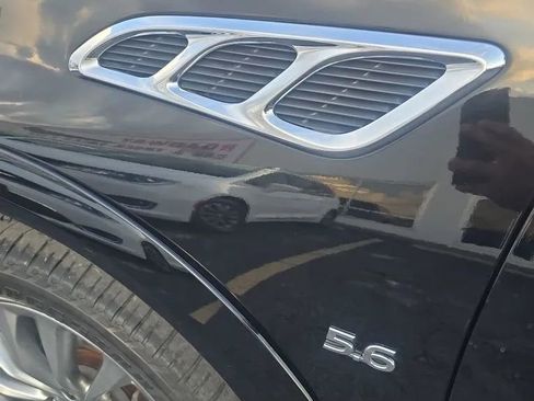 Used 2015 INFINITI QX80 4WD w/ Deluxe Technology Package image 6