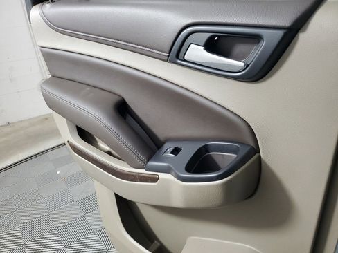 Used 2018 Chevrolet Tahoe LT RWD image 17