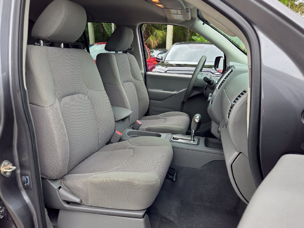 Used 2019 Nissan Frontier SV RWD image 17