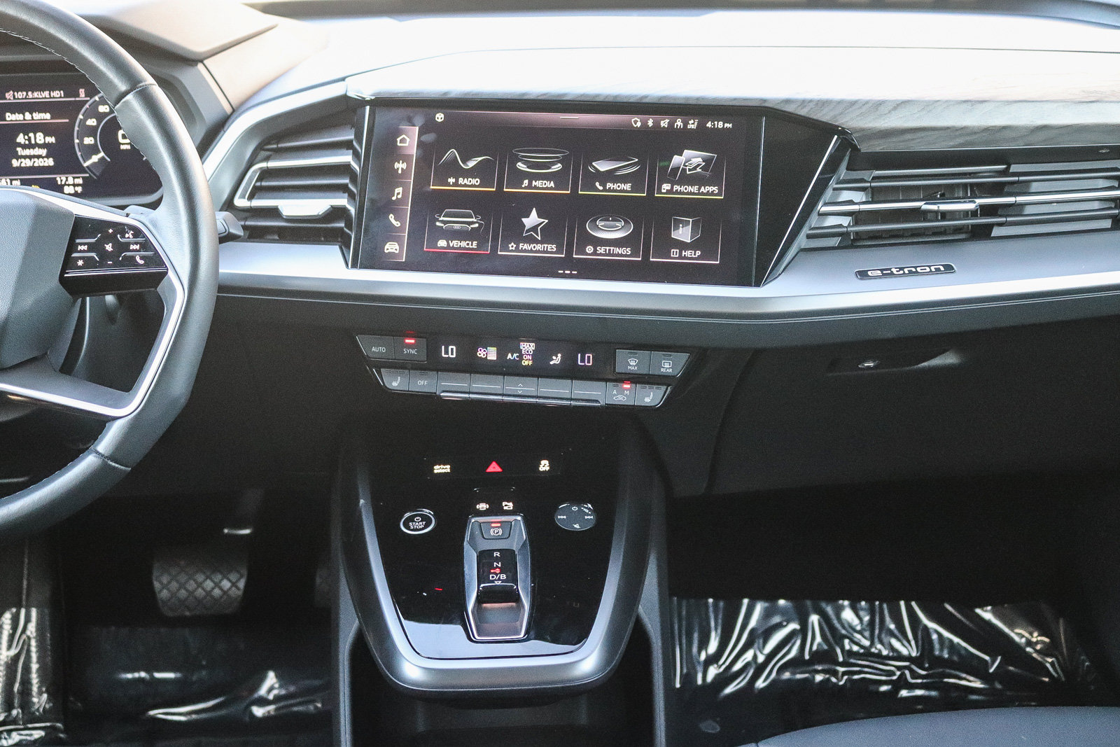 Certified 2024 Audi Q4 e-tron Premium w/ Convenience Package AWD/4WD image 15