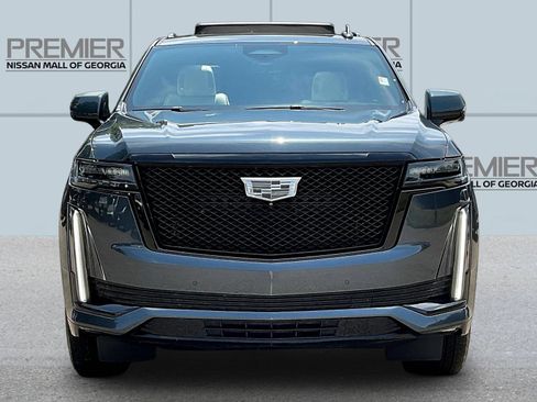 Used 2021 Cadillac Escalade Sport w/ Driver Assist Tech Package AWD/4WD image 2