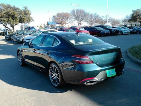Used 2025 Genesis G70 2.5T image 11