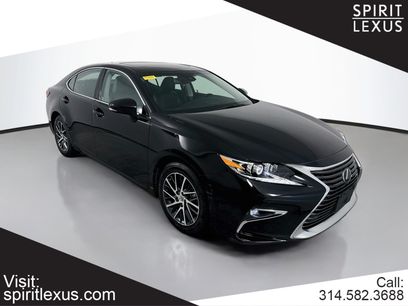 Used 2017 Lexus ES 350 w/ Luxury Package