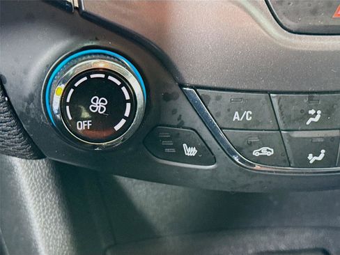 Used 2017 Chevrolet Cruze LT w/ Convenience Package image 13