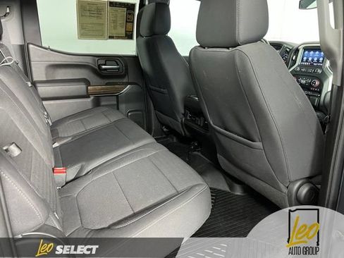 Used 2021 Chevrolet Silverado 1500 LT Trail Boss w/ Convenience Package II AWD/4WD image 25