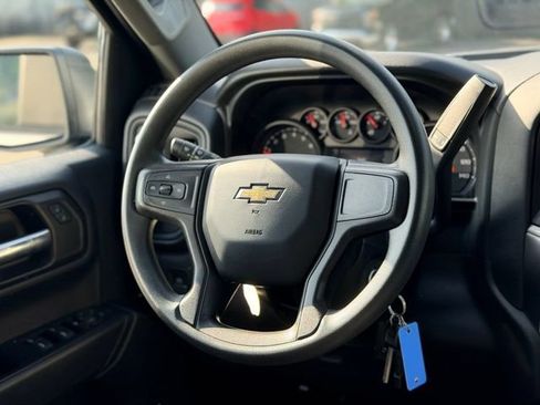 Used 2020 Chevrolet Silverado 1500 Custom w/ Custom Value Package AWD/4WD image 20