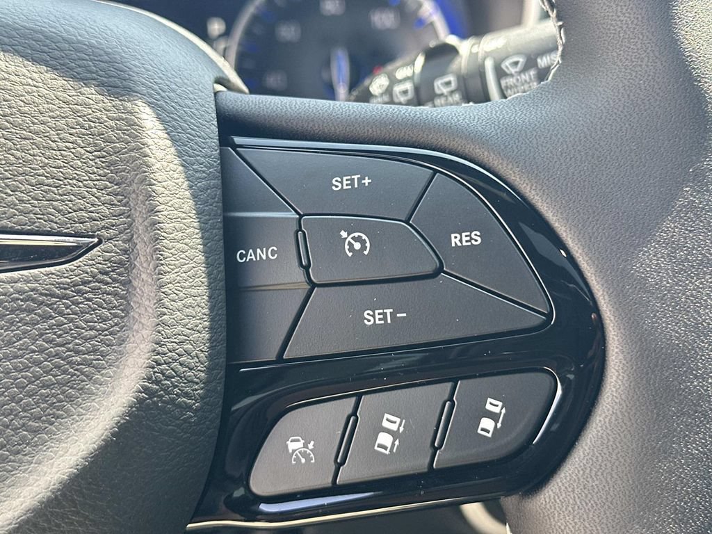 New 2026 Chrysler Pacifica Select w/ S Appearance Package FWD image 27