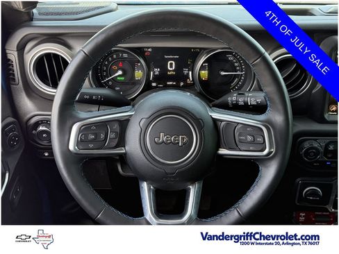 Used 2023 Jeep Wrangler Unlimited Rubicon 4xe w/ Cold Weather Group AWD/4WD image 12