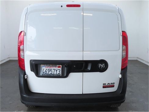 Used 2018 RAM ProMaster City Tradesman image 27