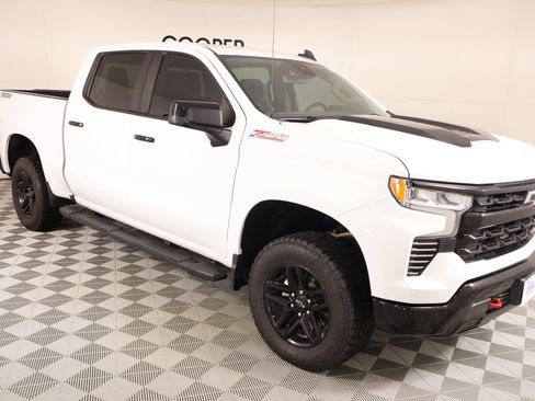 Used 2024 Chevrolet Silverado 1500 LT Trail Boss w/ Protection Package AWD/4WD image 1
