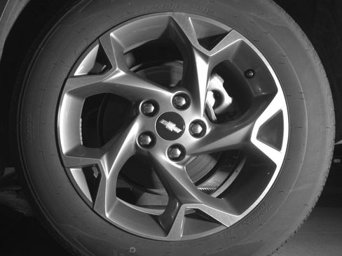 Used 2025 Chevrolet Trax LT FWD image 14
