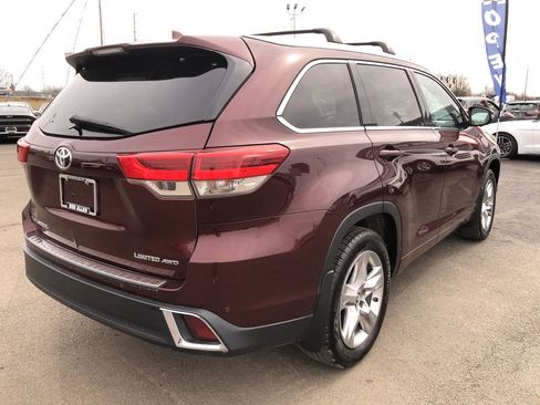 Used 2019 Toyota Highlander Limited image 5