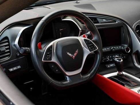 Used 2017 Chevrolet Corvette Stingray Coupe w/ 2LT Preferred Equipment Group image 17