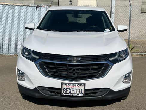Used 2018 Chevrolet Equinox LT FWD image 2