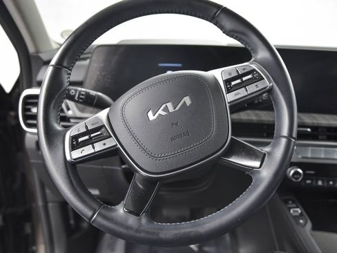 Used 2024 Kia Telluride EX image 18