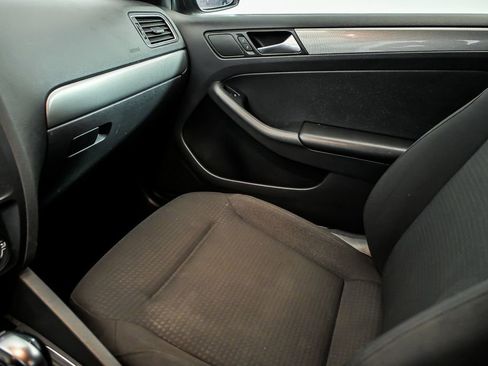Used 2016 Volkswagen Jetta SE FWD image 24