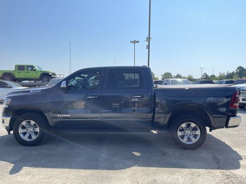 Used 2020 RAM 1500 Laramie AWD/4WD image 7