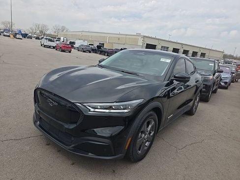 Used 2023 Ford Mustang Mach-E Select image 1