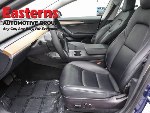 Used 2023 Tesla Model 3 Standard Range image 14