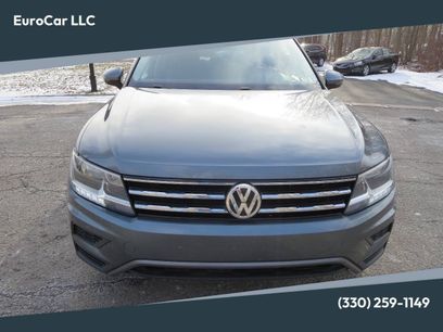 Used 2020 Volkswagen Tiguan SE w/ Panoramic Sunroof Package